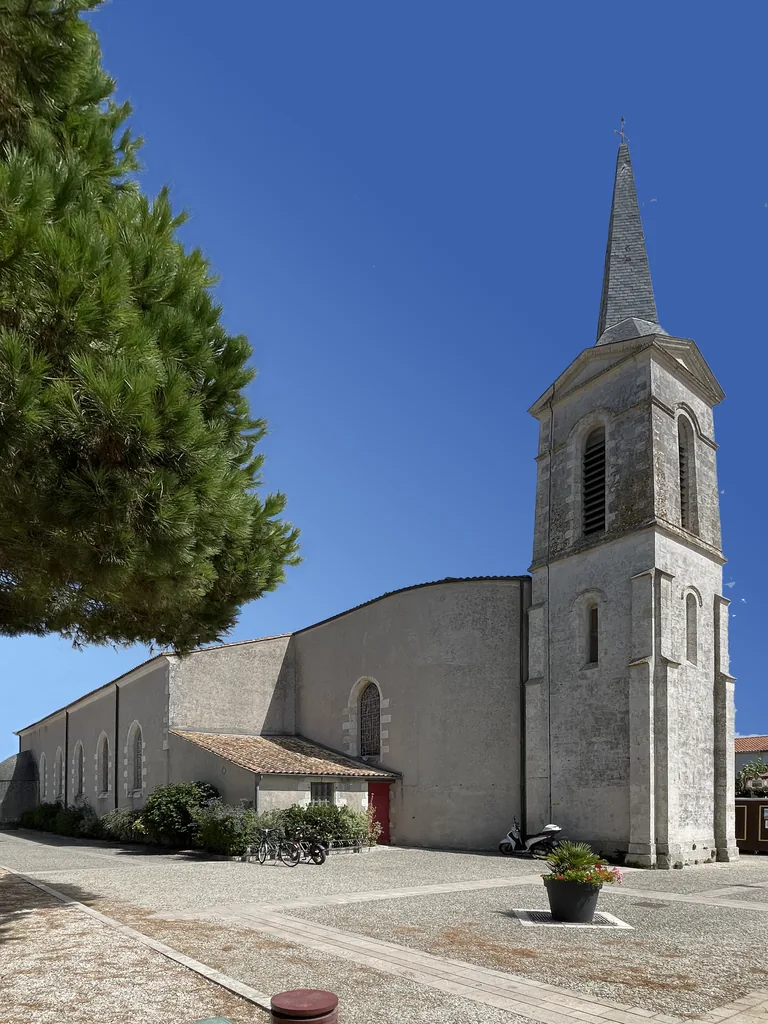 L’église et le clocher de Saint-Clément-des-Baleines