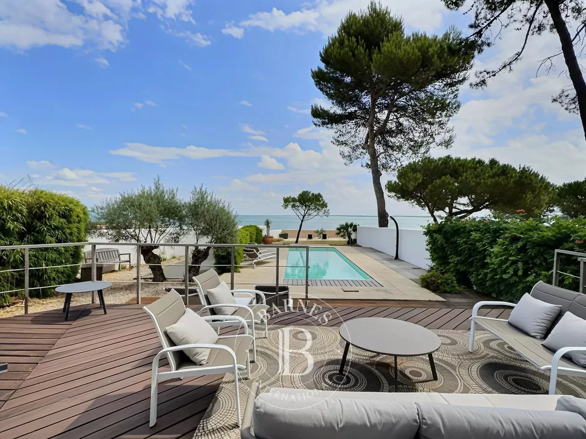 Maison à vendre à La Flotte · réf. 83275227 · vue 2
