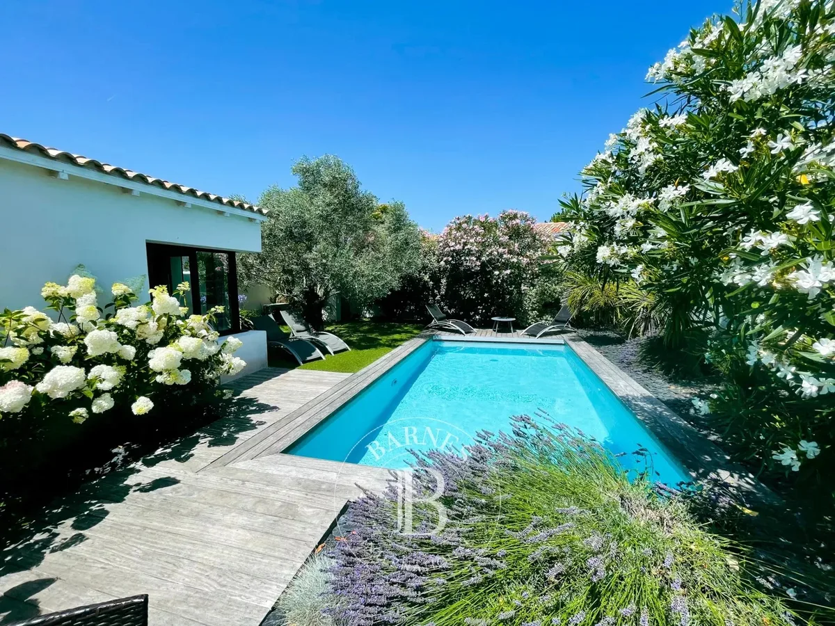 Domaine Rose Trémière, maison à louer à Rivedoux-Plage · réf. 85293031 · vue 2