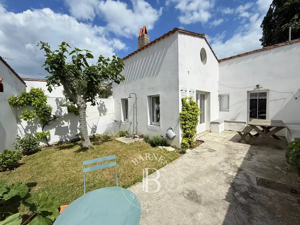 Maison à vendre aux Portes-en-Ré · réf. 85704601 · vue 1