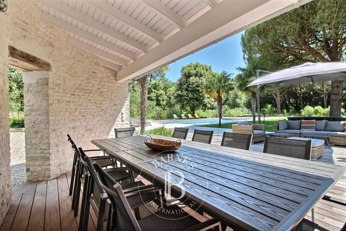 Maison à vendre au Bois-Plage-en-Ré · réf. 85960030 · vue 2