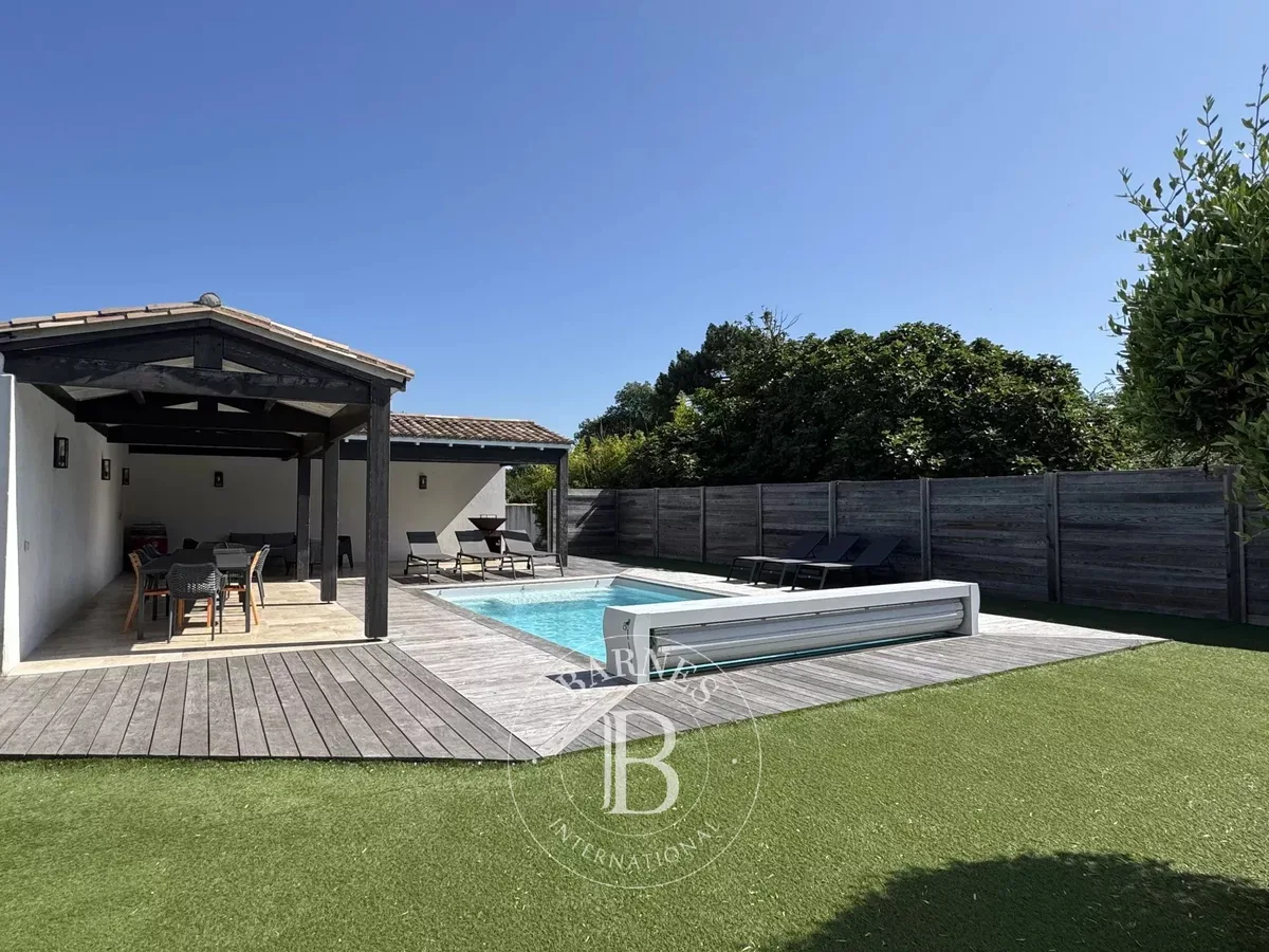 Maison à vendre à Rivedoux-Plage · réf. 86083868 · vue 2