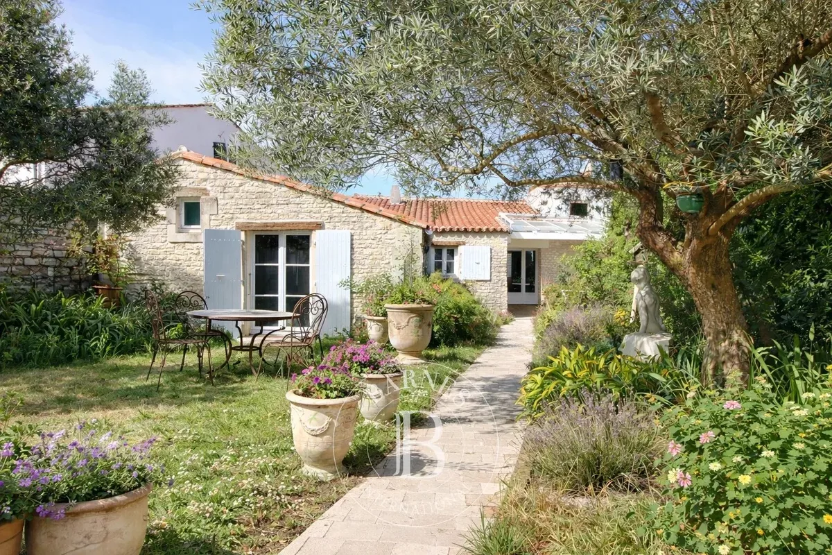 Maison à vendre au Bois-Plage-en-Ré · réf. 86933486 · vue 1