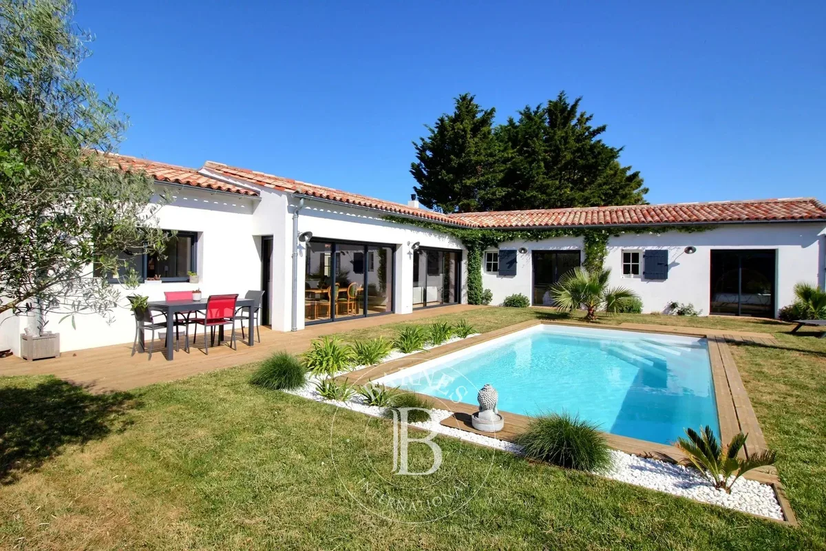 Maison à vendre à La Flotte · réf. 86962596 · vue 2