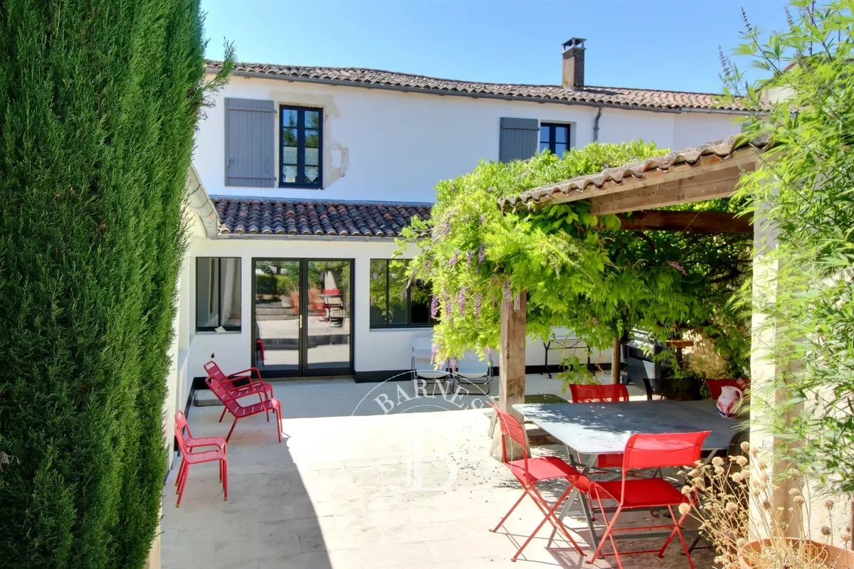 Maison à vendre à La Flotte · réf. 87003993 · vue 1