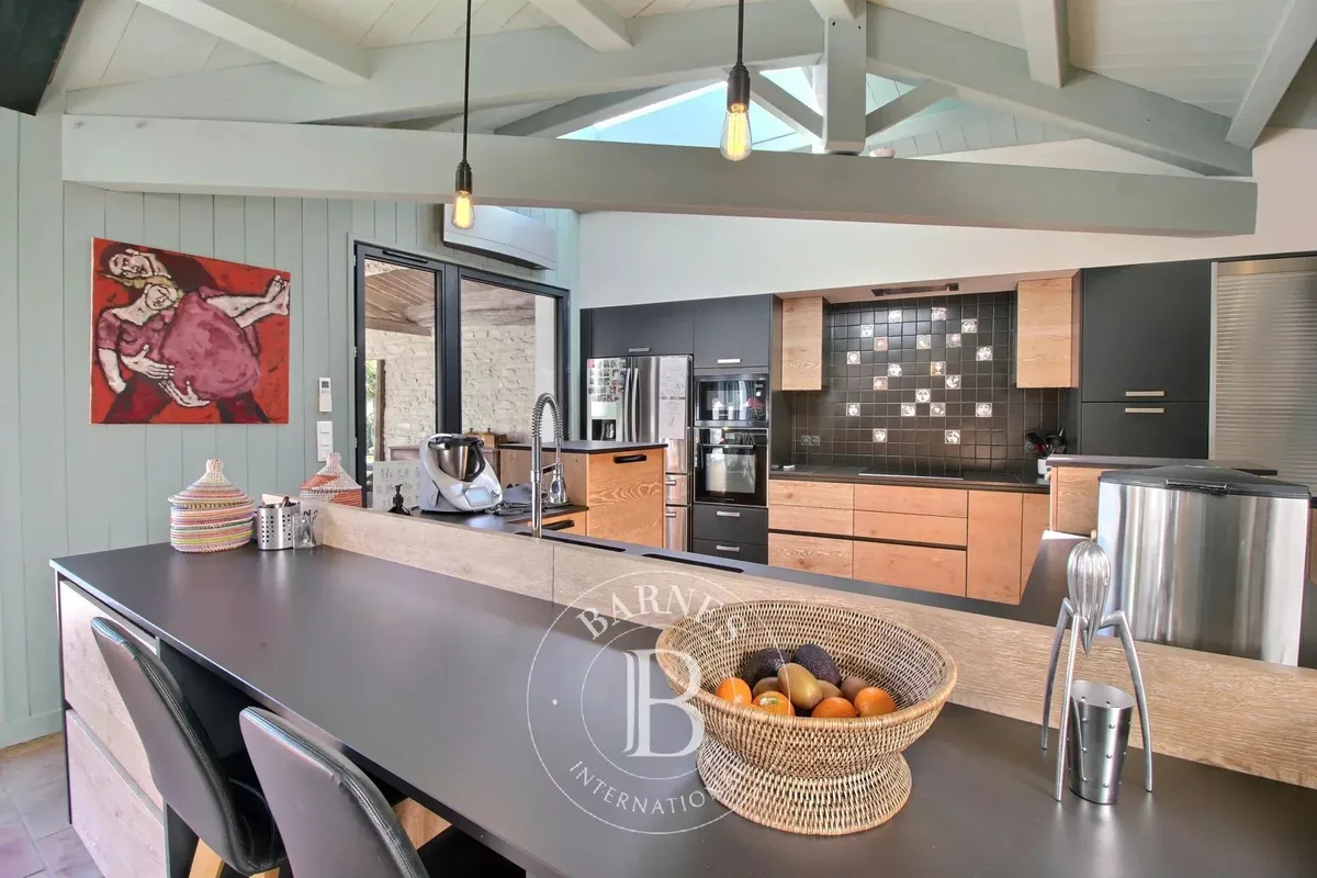Maison à vendre au Bois-Plage-en-Ré · réf. 87084206 · vue 3