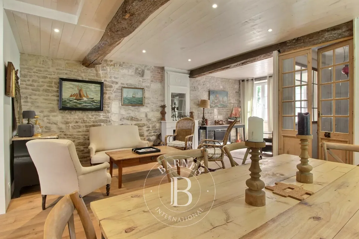 Maison à vendre à Saint-Martin-de-Ré · réf. 87145576 · vue 2
