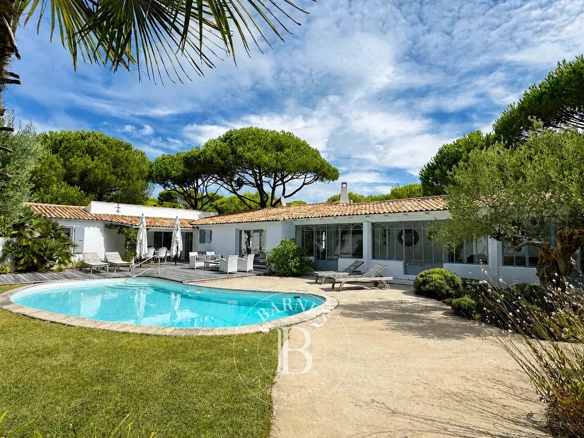 Maison de plain-pied à vendre aux Portes-en-Ré — BARNES Île de Ré