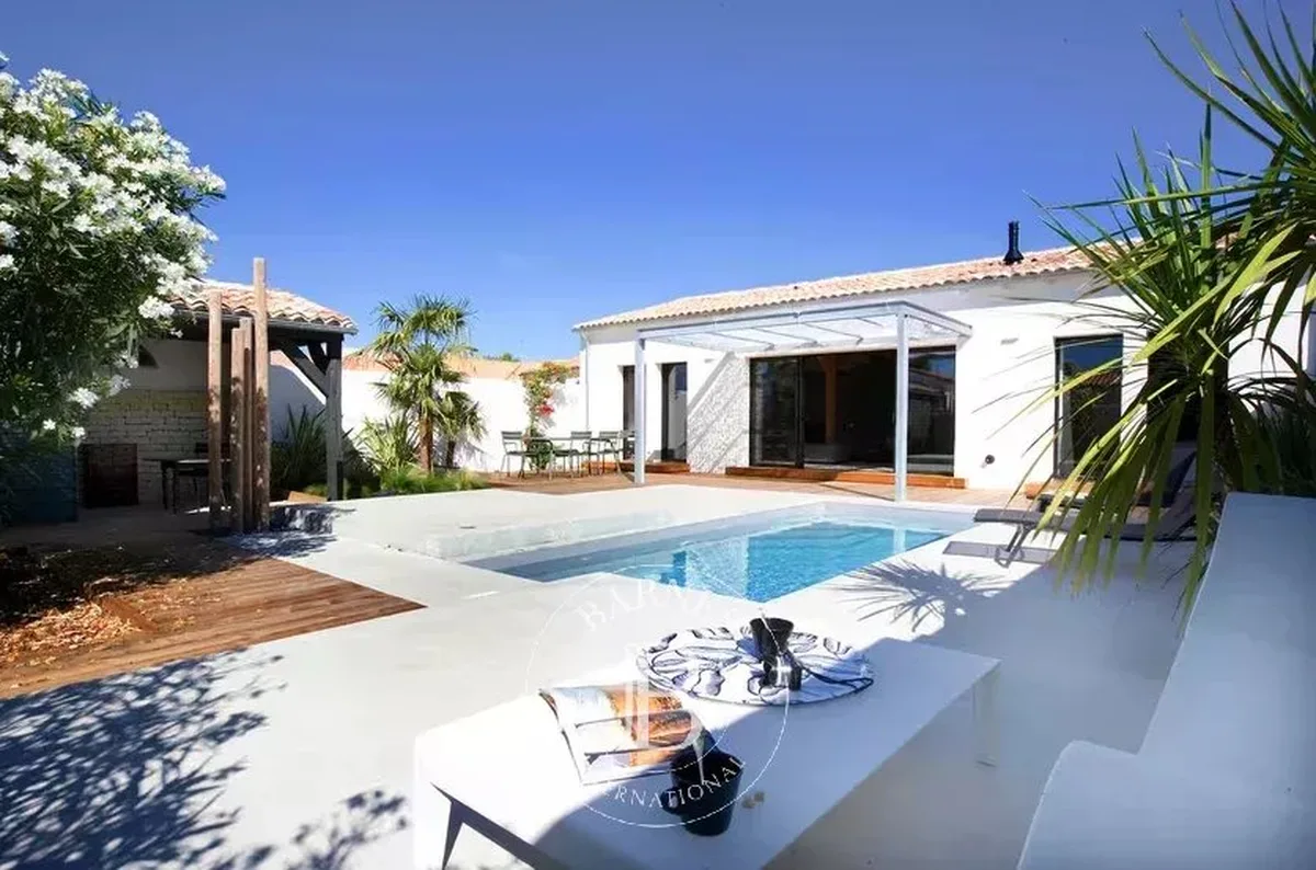 Maison à vendre à Sainte-Marie-de-Ré · réf. 87352153 · vue 1
