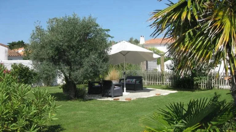 Maison vendu à La Flotte par BARNES Île de Ré