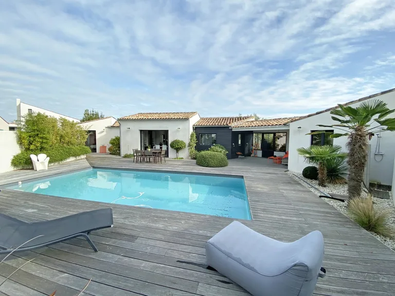 Maison vendu à Le Bois-Plage-en-Ré par BARNES Île de Ré