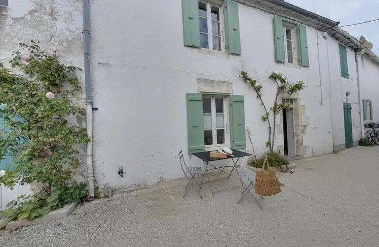 Maison vendu à Les Portes-en-Ré par BARNES Île de Ré