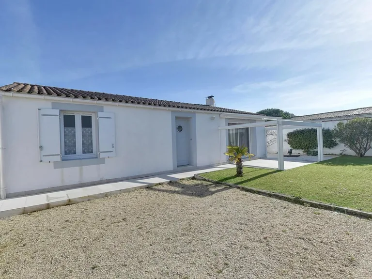 Maison vendu à La Flotte par BARNES Île de Ré
