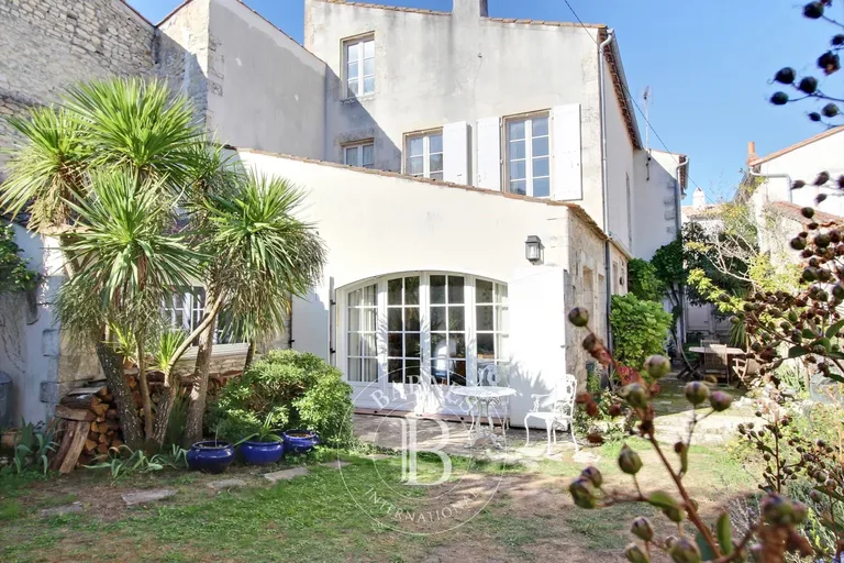 Maison vendu à Saint-Martin-de-Ré par BARNES Île de Ré