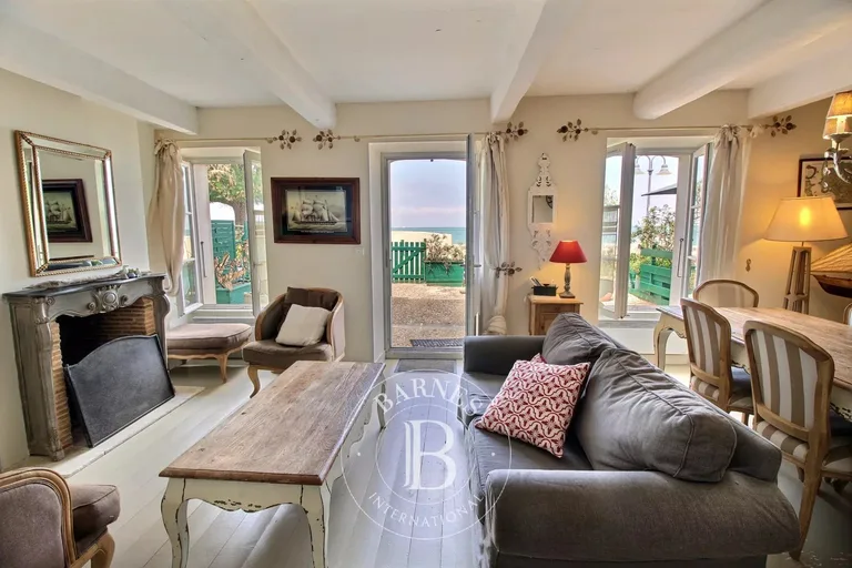 Maison vendu à La Flotte par BARNES Île de Ré