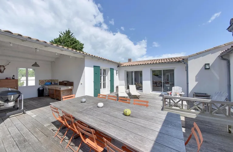 Maison vendu à La Couarde-sur-Mer par BARNES Île de Ré