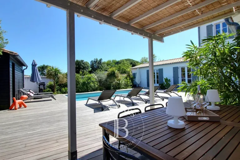 Maison à vendre aux Portes-en-Ré · réf. 86124447