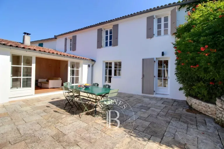 Maison à vendre au Bois-Plage-en-Ré · réf. 86333420