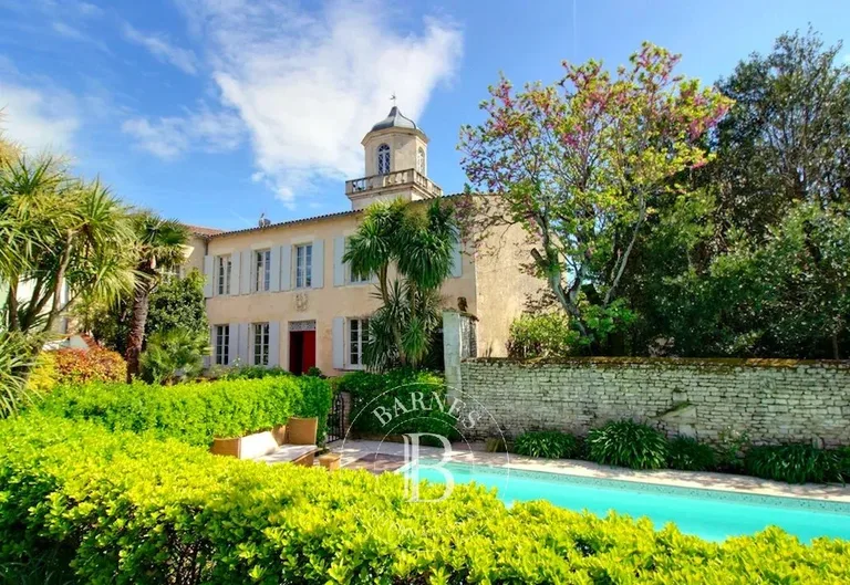 Maison à vendre à Le Bois-Plage-en-Ré · réf. 87255220