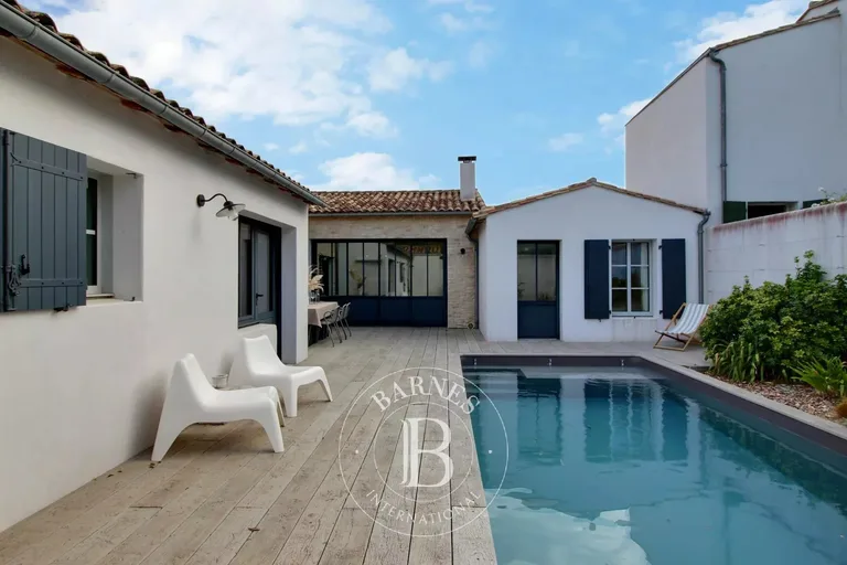Maison à vendre à Saint-Clément-des-Baleines · réf. 87304390